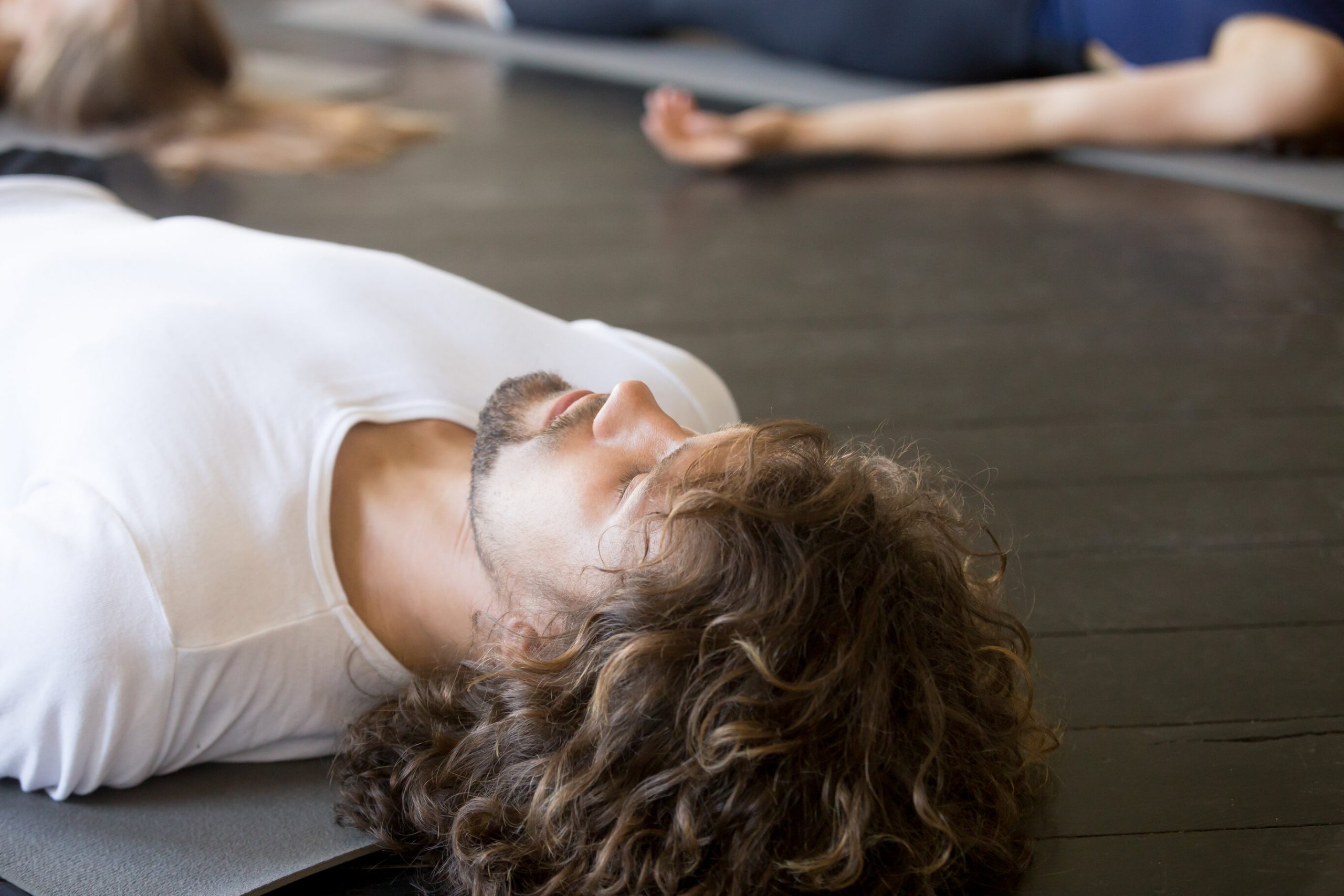 yoga nidra sessie in studio