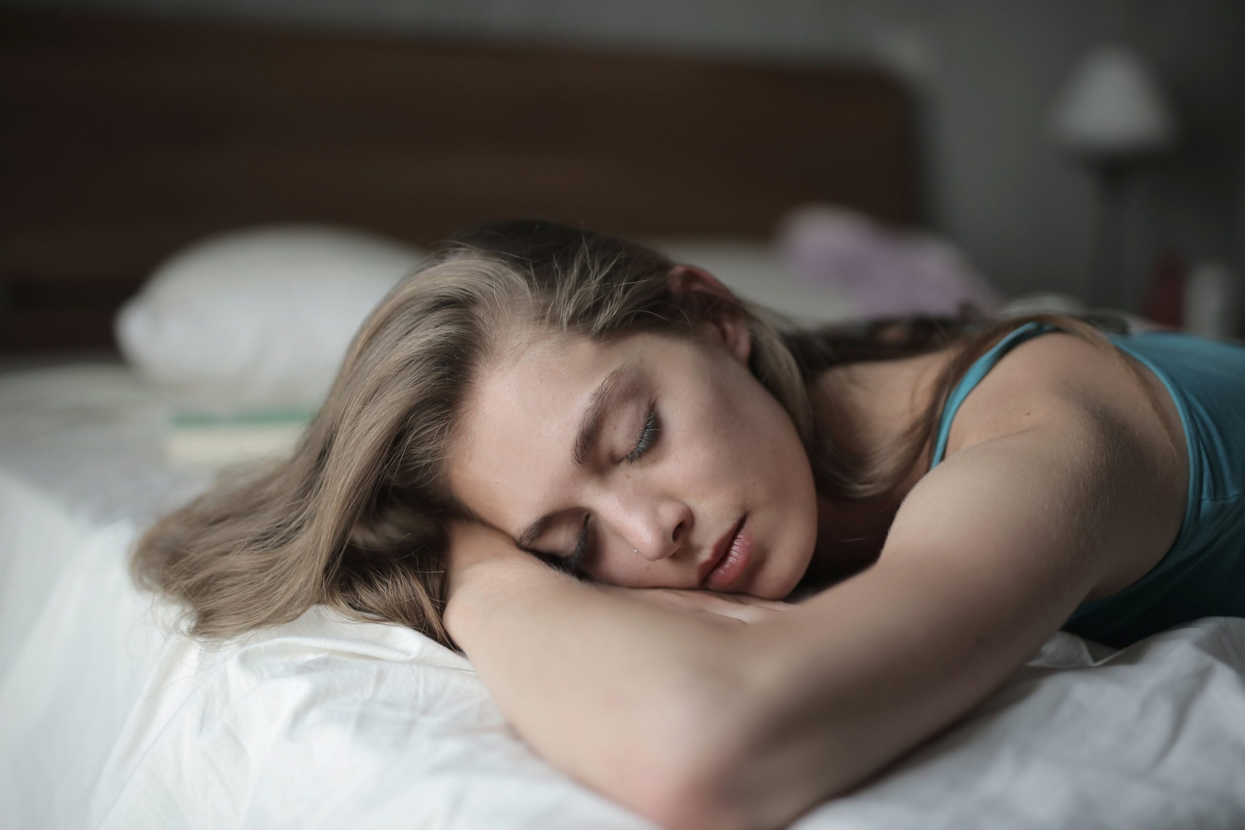 jonge vrouw slaapprobleem